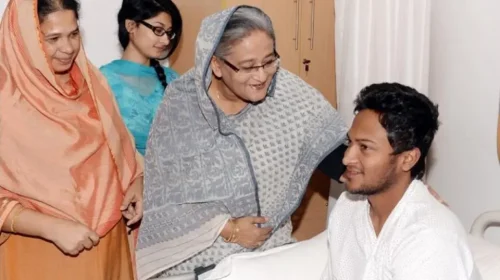 অবিলম্বে দেশে ফিরতে চাই, না হলে ডিসেম্বরে শেখ হাসিনার সঙ্গে ফেরার চেষ্টা করব।